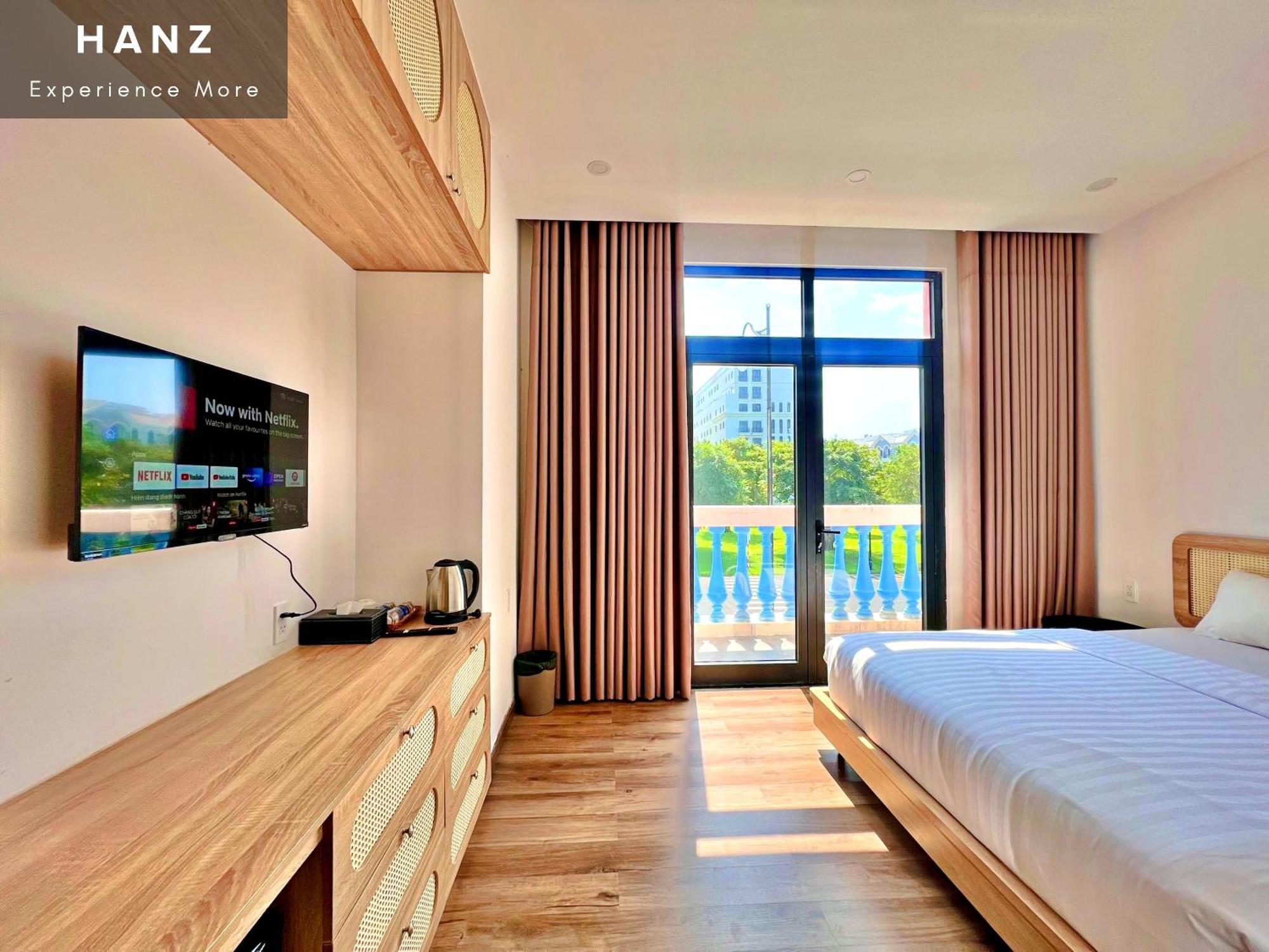 Hanz Sofia Grand Lago Фу Куок Стая снимка